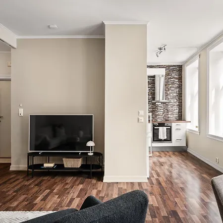 Bb I 300m To Bryggen & Train Station Appartement *