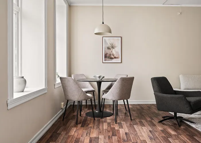 Bb I 300m To Bryggen & Train Station * Bergen