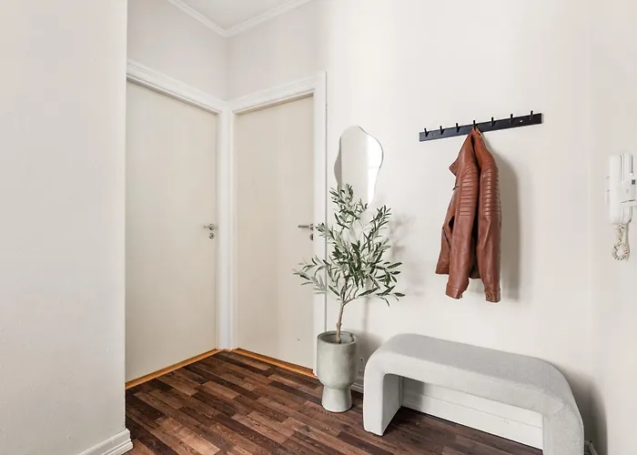 Bb I 300m To Bryggen & Train Station Apartment *